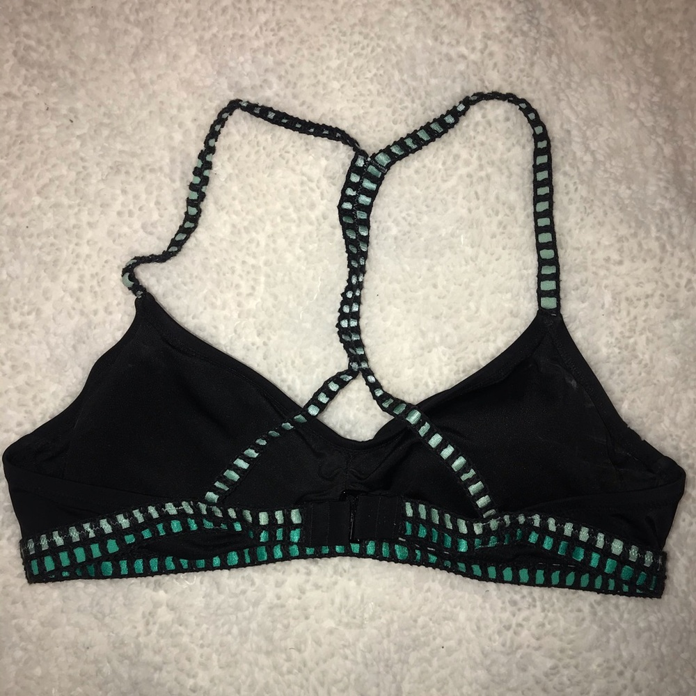 Victoria’s Secret Razorback Bikini Top - Picture 4 of 6